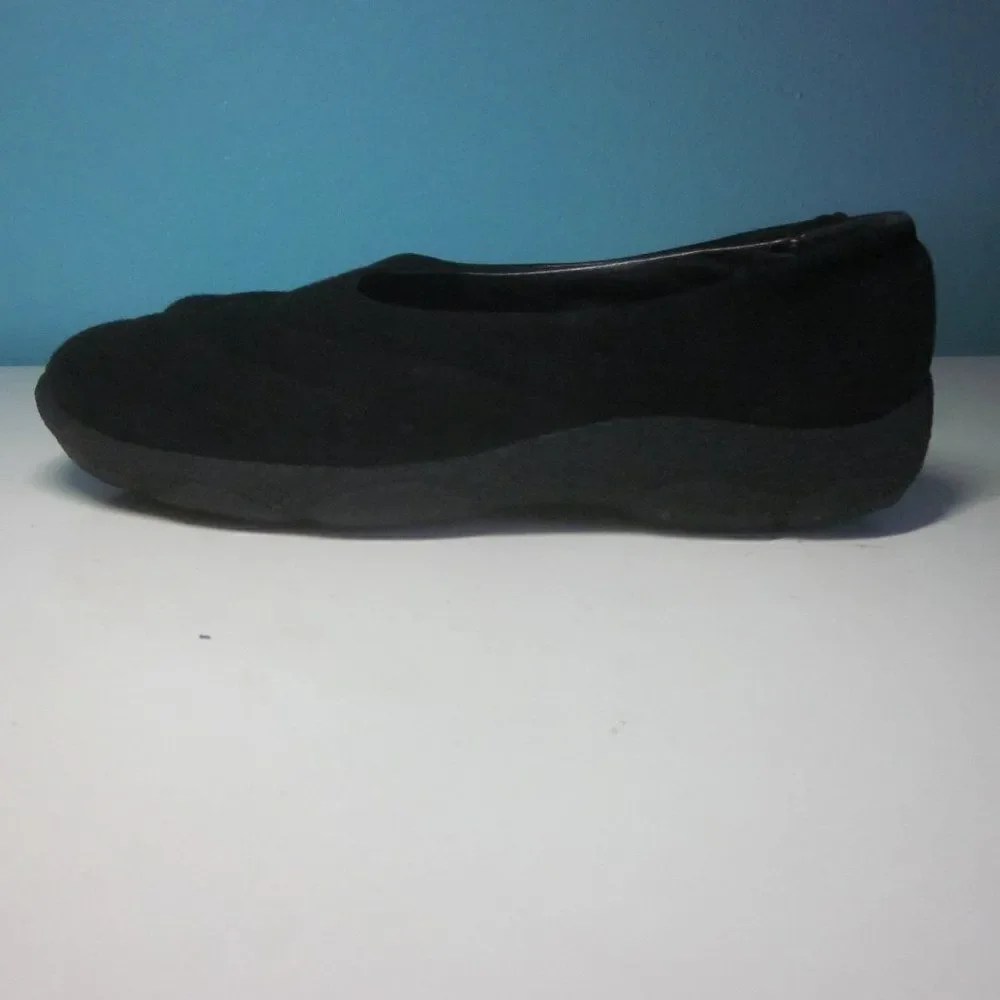 Zante Womens Size 7.5 / 38 EU Flats Black Suede Made in Italy Non-Slip Sole